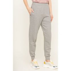 Spodnie dresowe Escada Sport Toika 5032007. Szare spodnie damskie Escada Sport, xs, z elastanu. W wyprzedaży za 539,00 zł.