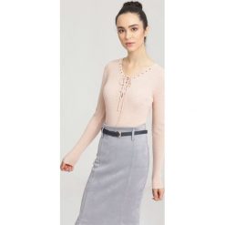 Różowy Sweter Somebody Like You. Czerwone swetry klasyczne damskie other, na jesień, l. Za 69,99 zł.