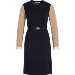 Sukienka dzianinowa Tory Burch Kendra 59741. Niebieskie sukienki damskie Tory Burch, xl, bez wzorów, z dzianiny, bez kołnierzyka, bez rękawów. W wyprzedaży za 879,00 zł.