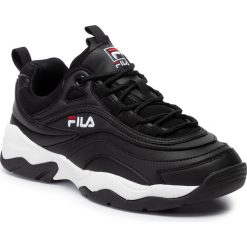 Sneakersy FILA - Ray Low Wmn 1010562.12A Black. Czarne półbuty damskie Fila, na co dzień, bez wzorów, ze skóry ekologicznej, bez obcasa, na płaskiej podeszwie, bez zapięcia. Za 429,00 zł.
