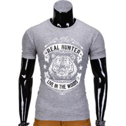 T-SHIRT MĘSKI Z NADRUKIEM S840 - SZARY. Szare t-shirty męskie z nadrukiem Ombre Clothing, m. Za 19,99 zł.