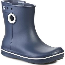 Kalosze CROCS - Jaunt Shorty Boot W 15769 Navy. Niebieskie kalosze damskie Crocs, z tworzywa sztucznego, bez obcasa, bez zapięcia. Za 169,00 zł.