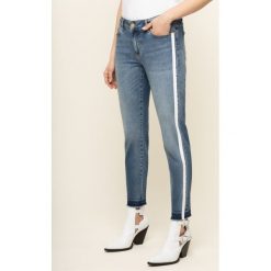 Jeansy Skinny Fit Escada Sport J492 5032872. Niebieskie jeansy damskie Escada Sport, bez wzorów, z jeansu. W wyprzedaży za 499,00 zł.
