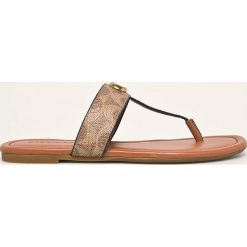 Coach - Japonki. Pomarańczowe klapki damskie Coach, bez wzorów, ze skóry ekologicznej, bez obcasa, na obcasie. Za 399,90 zł.