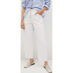 Mango - Jeansy Buttons. Białe jeansy damskie Mango. Za 139,99 zł.