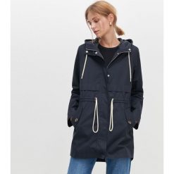 Parka z kapturem -. Parki damskie Reserved, bez wzorów, z kapturem. Za 179,99 zł.