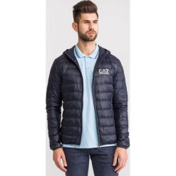 Granatowa puchowa kurtka z kapturem EA7 Emporio Armani. Niebieskie płaszcze męskie EA7 Emporio Armani, xl, bez wzorów, z puchu, z kapturem. Za 699,00 zł.