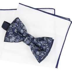 Mucha kwiaty granatowy 101. Niebieskie bez kategorii marki Recman, w kwiaty. Za 39,00 zł.