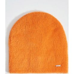 Puszysta czapka beanie - Pomarańczowy. Pomarańczowe czapki damskie Mohito, bez wzorów. W wyprzedaży za 9,99 zł.