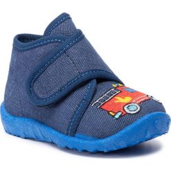Kapcie SUPERFIT - 5-09253-80 Blau. Niebieskie sandały chłopięce Superfit, z tworzywa sztucznego, bez zapięcia. Za 119,00 zł.