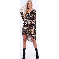 Żółta sukienka w motywy zwierzęce oversize 1968. Żółte sukienki damskie Fasardi, s, bez wzorów, bez kołnierzyka, bez rękawów, oversize. Za 79,00 zł.