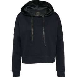 Bluzy damskie: Bluza "Sanne" w kolorze czarnym
