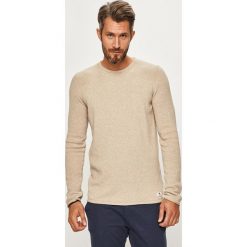 Jack & Jones - Sweter. Brązowe swetry męskie Jack & Jones, xl, bez wzorów, z bawełny, z okrągłym kołnierzem, bez kaptura. W wyprzedaży za 79,90 zł.
