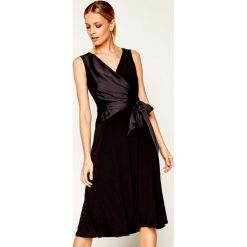 Sukienka koktajlowa Lauren Ralph Lauren Sp20 2 250786025. Czarne sukienki damskie Lauren Ralph Lauren, bez wzorów, z elastanu, wizytowe, bez kołnierzyka, bez rękawów. W wyprzedaży za 649,00 zł.