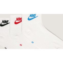 Nike Sportswear - Skarpetki (3 pack). Białe skarpetki damskie Nike Sportswear, bez wzorów, z elastanu. Za 59,90 zł.