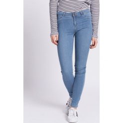 Vero Moda - Jeansy. Niebieskie jeansy damskie marki Vero Moda, z elastanu. W wyprzedaży za 79,90 zł.