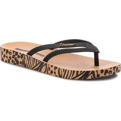 Japonki IPANEMA - Bossa Soft II Fm 82282 Beige/Black 20837. Czarne klapki damskie marki Ipanema, bez wzorów, z tworzywa sztucznego, bez obcasa. Za 74,99 zł.
