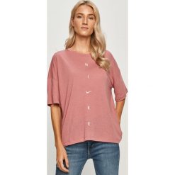 Nike - T-shirt. Czarne topy damskie Nike, s, z nadrukiem, z bawełny, z krótkim rękawem, dri-fit (nike). Za 149,90 zł.