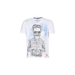 T-shirty z krótkim rękawem Kaporal HOPRA. Białe t-shirty męskie marki Kaporal, s, bez wzorów, bez kołnierzyka, krótkie. Za 119,20 zł.