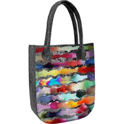 Torebka "City" w kolorze szarym ze wzorem - (S)35 x (W)42 x (G)10 cm. Szare torebki klasyczne damskie Bertoni, z materiału. W wyprzedaży za 57,95 zł.