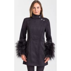 PŁASZCZ Armani Exchange. Czarne kurtki damskie Armani Exchange, s, z aplikacjami, z dzianiny. Za 1579,00 zł.