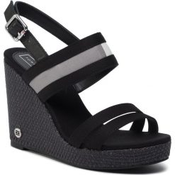 Espadryle TOMMY HILFIGER - Th Round Hardware High Wedge FW0FW04353 Black BDS. Czarne espadryle damskie TOMMY HILFIGER, bez wzorów, ze skóry ekologicznej, bez obcasa, na obcasie. W wyprzedaży za 239,00 zł.