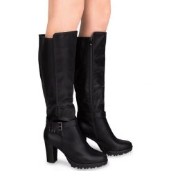 Kozaki damskie Sixth Sens F92 Czarne. Czarne kozaki damskie Sixth Sens, z tworzywa sztucznego, eleganckie, bez obcasa, na obcasie, bez zapięcia. Za 149,00 zł.