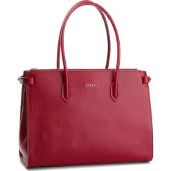 Torebka FURLA - Pin 978666 B BLS0 B30 Ciliegia d. Czerwone torebki klasyczne damskie Furla, bez wzorów, ze skóry, klasyczne, bez dodatków. W wyprzedaży za 799,00 zł.