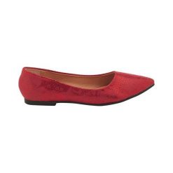 Cellbes Balerinki czerwony female czerwony 38. Czerwone baleriny damskie Cellbes, bez wzorów, ze skóry, bez obcasa. W wyprzedaży za 27,00 zł.