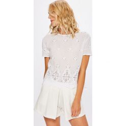 Answear - Top Stripes Vibes. Białe bluzki damskie ANSWEAR, s, bez wzorów, z bawełny, z okrągłym kołnierzem. W wyprzedaży za 79,90 zł.