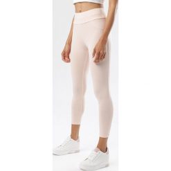 Jasnoróżowe Legginsy Lailure. Różowe legginsy damskie Born2be, s, bez wzorów. W wyprzedaży za 59,99 zł.