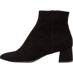 Botki damskie: Paco Gil ADELE Botki black