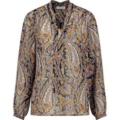 Bluzka w kolorze granatowym ze wzorem. Niebieskie bluzki damskie Gerry Weber, bez wzorów, retro, ze stójką, bez rękawów. W wyprzedaży za 149,95 zł.