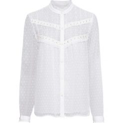Bluzka z koronką bonprix biały. Białe bluzki koronkowe marki bonprix, eleganckie. Za 59,99 zł.