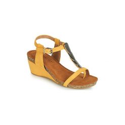 Sandały LPB Shoes MILA. Żółte sandały damskie marki LPB Shoes, bez wzorów, bez obcasa, bez zapięcia. Za 239,00 zł.
