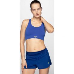 Biustonosz sportowy STAD204 - kobalt. Szare biustonosze sportowe damskie 4f, bez wzorów, z materiału. W wyprzedaży za 39,99 zł.
