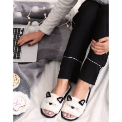 Beżowe Kapcie Idea. Brązowe kapcie damskie Renee. Za 39,99 zł.