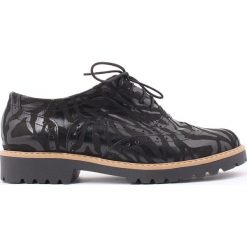 Półbuty - skóra naturalna - model 258 - kolor czarny zebra. Czarne półbuty damskie Zapato, bez wzorów, ze skóry, bez obcasa, bez zapięcia. Za 299,00 zł.
