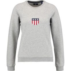 GANT SHIELD LOGO C NECK Bluza grey melange. Szare bluzy rozpinane damskie GANT, xxl, z bawełny. Za 399,00 zł.