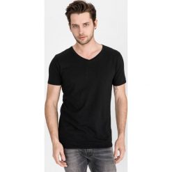 Scotch & Soda Koszulka Czarny. Czarne podkoszulki męskie Scotch & Soda, s, bez wzorów, z elastanu, z krótkim rękawem. Za 133,95 zł.