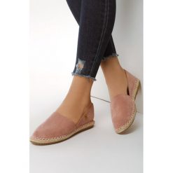 Różowe Espadryle Qualifications. Różowe espadryle damskie Born2be, bez wzorów, bez obcasa, na płaskiej podeszwie. Za 79,99 zł.