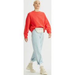 Levi's® Diana Bluza Czerwony. Czerwone bluzy damskie s, z haftami, z bawełny, bez rękawów, bez kaptura. Za 309,95 zł.