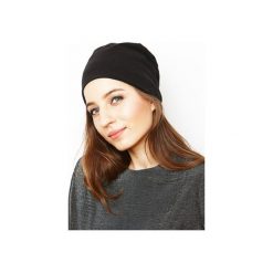 Czapka czarna/ organiczna bawełna. Czarne czapki zimowe damskie Siss, z bawełny. Za 65,00 zł.