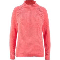 Swetry klasyczne damskie: Sweter z szenili bonprix koralowy