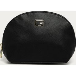 Guess Jeans - Kosmetyczka. Różowe kosmetyczki damskie Guess Jeans, z aplikacjami, z jeansu. Za 159,90 zł.