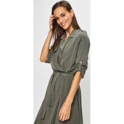 Answear - Płaszcz Orient Express. Zielone kurtki damskie ANSWEAR, s, w paski, z lyocellu. W wyprzedaży za 149,90 zł.