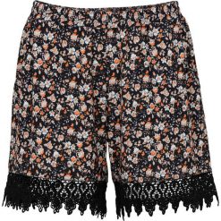 Szorty z koronką bonprix czarny z nadrukiem. Czarne bez kategorii marki bonprix, z nadrukiem, z koronki. Za 34,99 zł.