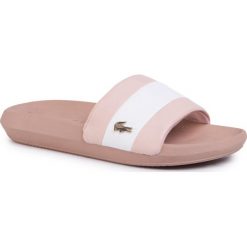Klapki LACOSTE - Croco Slide 120 3 Us Cfa 7-39CFA00367F8 Nat/Wht. Różowe klapki damskie Lacoste, bez wzorów, ze skóry ekologicznej, bez obcasa. Za 199,00 zł.