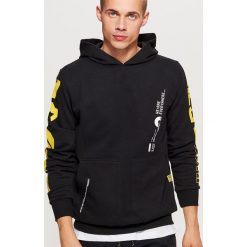 Bluza hoodie z grafiką na plecach - Czarny. Czarne bluzy męskie rozpinane marki WED'ZE, m, z materiału. Za 129,99 zł.