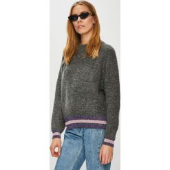 Pieces - Sweter. Szare swetry damskie marki Pieces, s, bez wzorów, z elastanu, bez rękawów, bez kaptura. W wyprzedaży za 119,90 zł.